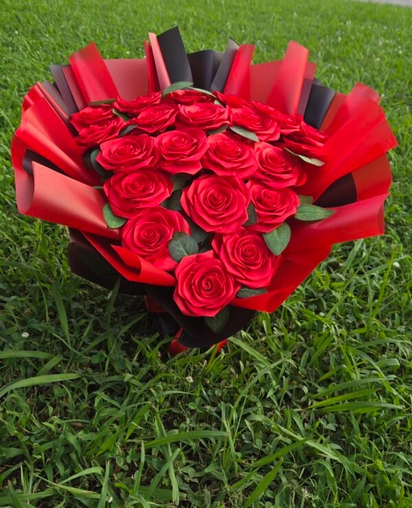Corazón de Rosas Rojas Especial - Image 2