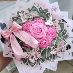 Ramo con 15 dls y 7 Rosa’s